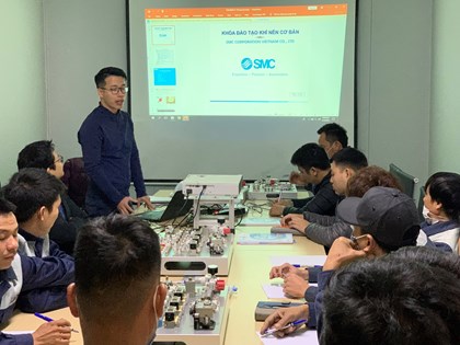 Pneumatic training course